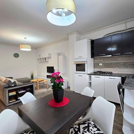 Apartment "Solar 48", Private Parking, One Bedroom Bukareszt Zewnętrze zdjęcie